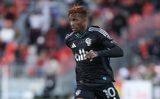 Zaha, takımında olay çıkardı!