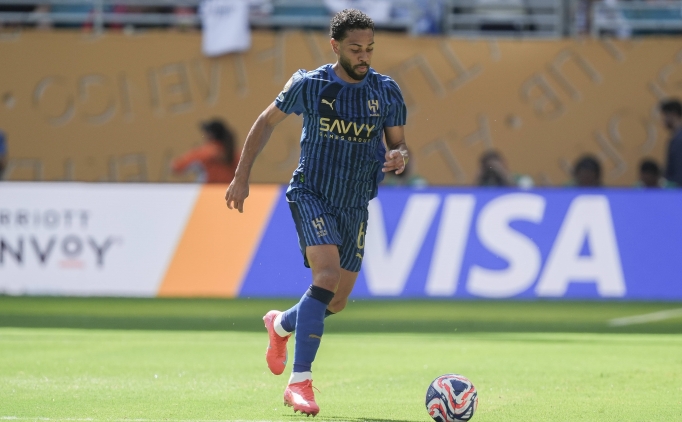 Be�ikta�'ta sol bek harekat�: Renan Lodi!