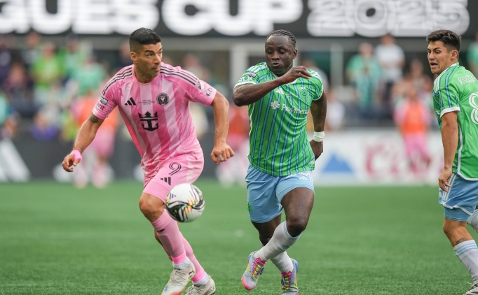 Luis Suarez'e t�k�rme olay� nedeniyle ceza!