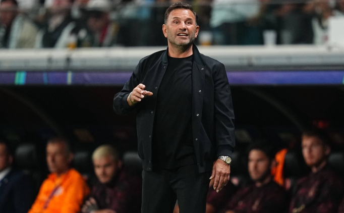 Galatasaray'da Okan Buruk'a doum gn hediyesi