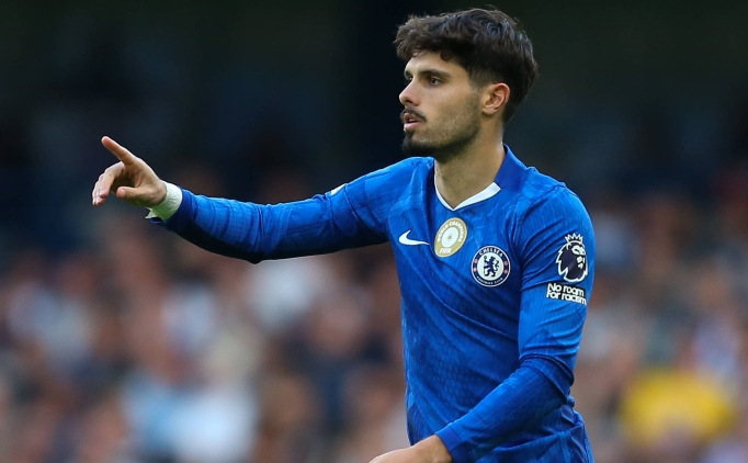 Pedro Neto: 'Mourinho ile kar��la�mak �zel'