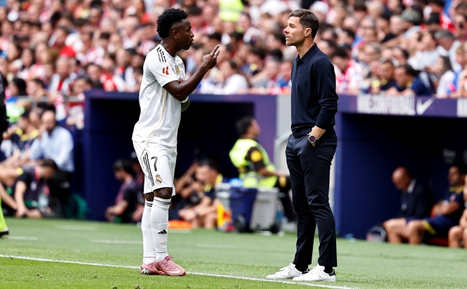 Toni Kroos'tan Vinicius Jr.'a uyar�!