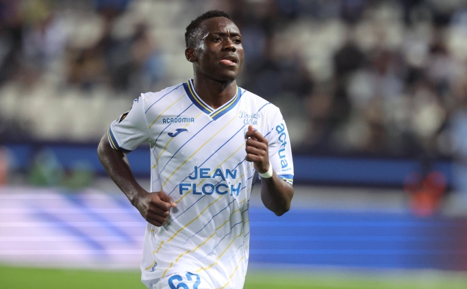 Fenerbah�e'ye bedelsiz gen� dinamo!