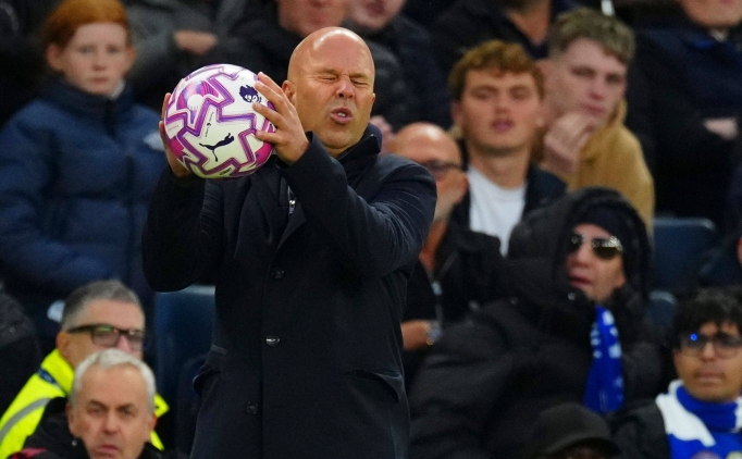 Liverpool'da gndem 'Kriz'