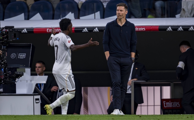 Real Madrid'de Xabi Alonso ve Vinicius Jr. krizi!