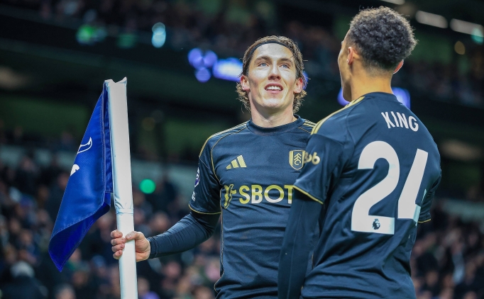 Fulham, Tottenham deplasman�ndan galibiyetle d�nd�