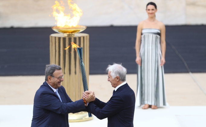 Milano-Cortina 2026 K�� Olimpiyat Oyunlar�'n�n me�alesi yak�ld�