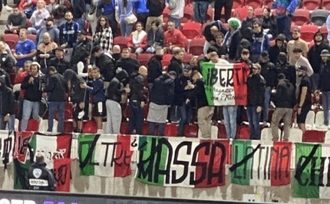 �talyan taraftarlar �srail ulusal mar��n� protesto etti