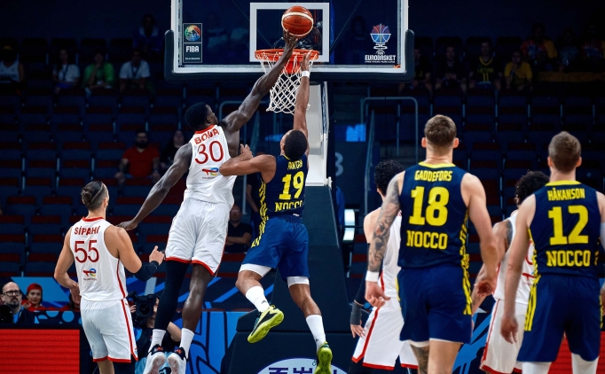 Kar��yaka eski oyuncular�yla gururlu