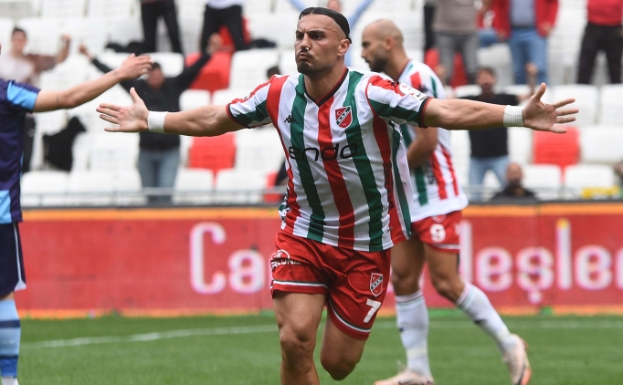 Kar��yaka'da alk��lar Ali Sinan'a