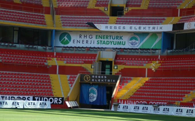 Galatasaray ma�� �ncesi Kayserispor stadyumu haz�r halde!