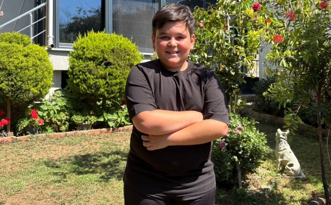 11 ya��ndaki Galatasaray taraftar�ndan Kerem Akt�rko�lu'na sitem