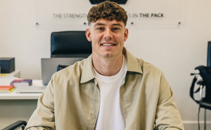 Jorgen Strand Larsen, Wolverhampton ile s�zle�me uzatt�