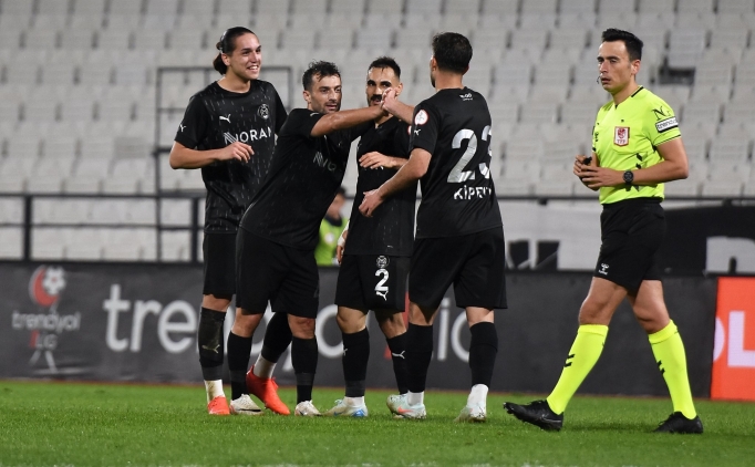 Manisa FK ilklerin pe�inde