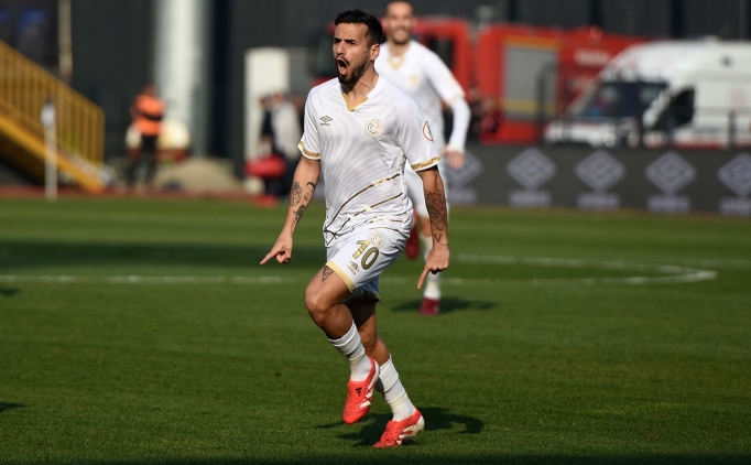 Manisa FK'de yaprak d�k�m�