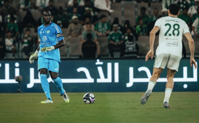 Goller 90'dan sonra geldi; Al Ahli ve Al Riyadh yeni�emedi