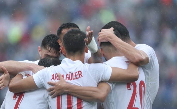 A Milli Futbol Tak�m�'n�n G�rcistan ma�� biletleri sat��a ��kt�