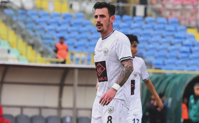 Nazillispor'da tak�mdan ayr�l�klar ba�lad�