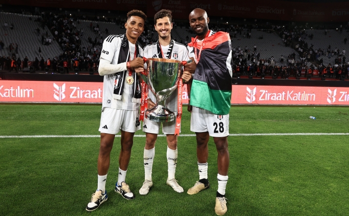 Beşiktaş'ta orta sahada veda edecek isimler