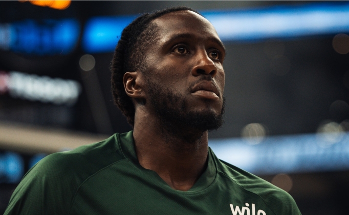 Prince, boyun f�t��� nedeniyle s�resiz olarak kadro d���