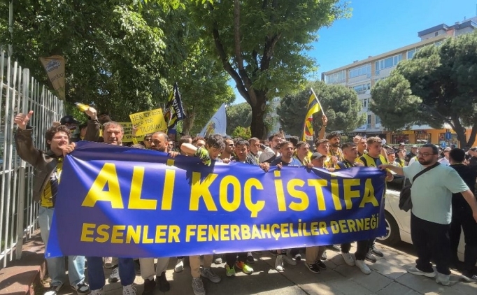 Fenerbahçe'de 'Ali Koç istifa' yürüyüşü