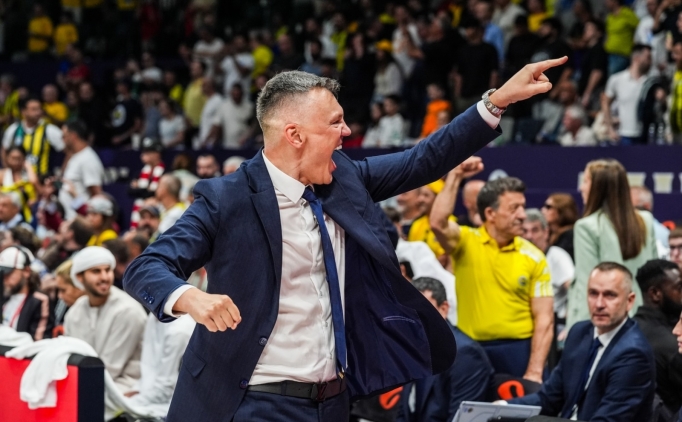 Modern EuroLeague'de oyuncu ve koç olarak şampiyonluk kazanan tek isim: Saras Jasikevicius