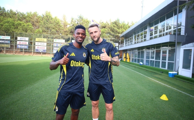 Fenerbahe'de iki yeni transfere lisans karld