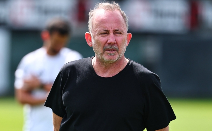 Sergen Yal��n'dan ��rencilerine: 'Hepinize g�veniyorum'