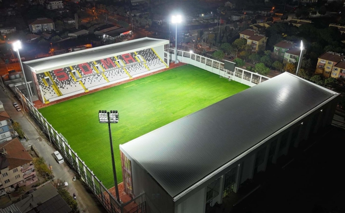 Somaspor, Naz�m Yavuz Stadyumu'na kavu�uyor