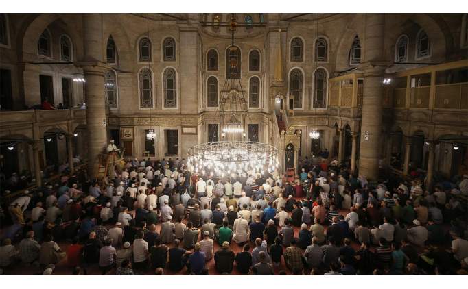 RAMAZAN BAYRAMI NAMAZI SAATİ 2025 | Bayram namazı kaçta 2025, ne zaman kılınacak? Diyanet il il 30 Mart bayram namazı saati İstanbul, Ankara, İzmir, Bursa