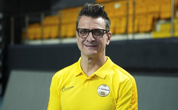 Vak�fBank Ba�antren�r� Guidetti'den transferler i�in a��klama!