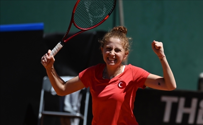 Berfu Cengiz'den tarihi galibiyet!