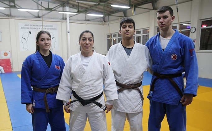 Judoya birlikte ba�layan Edirneli sporcular�n hedefi olimpiyatlarda k�rs�ye ��kmak