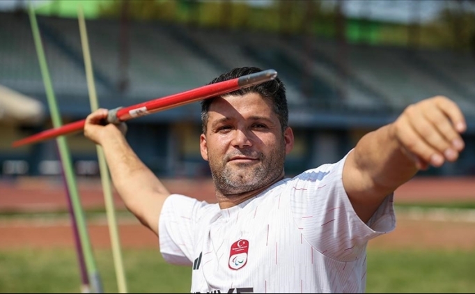 Khalvandi, D�nya �ampiyonas�'nda alt�n madalya kazand�