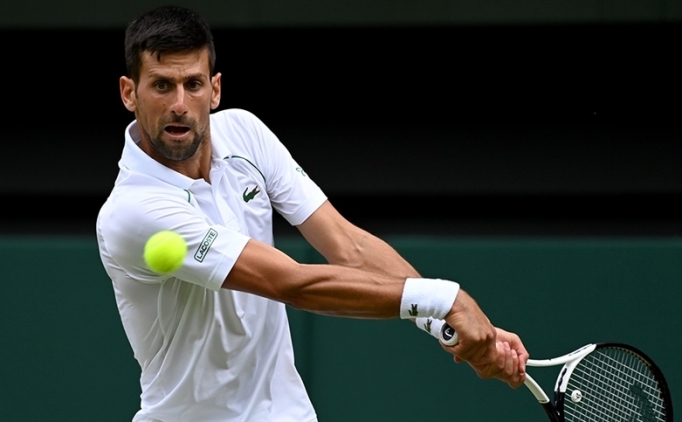 Novak Djokovic '100'ler kul�b�nde'