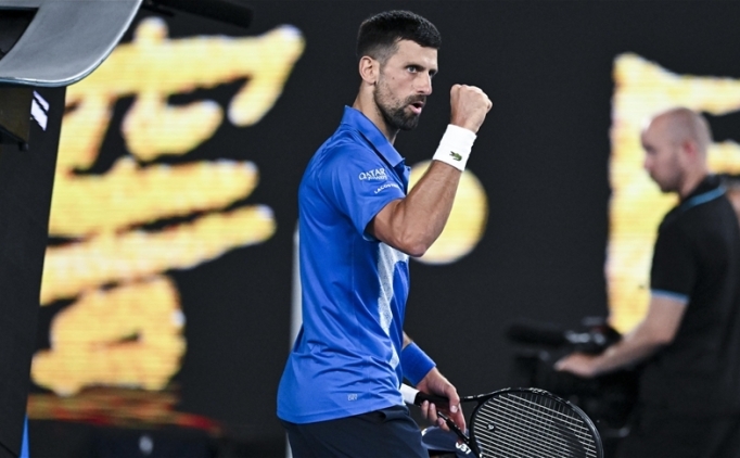 Kortlarn 'efendisi' Novak Djokovic!