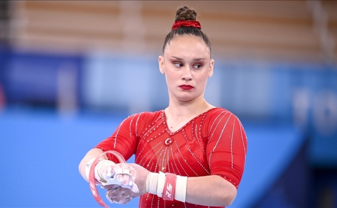 Artistik Cimnastik Avrupa �ampiyonas�'nda ilk g�n tamamland�