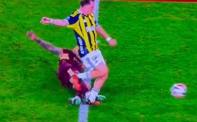 Kad�k�y'de k�rm�z� kart: Okay Yoku�lu!