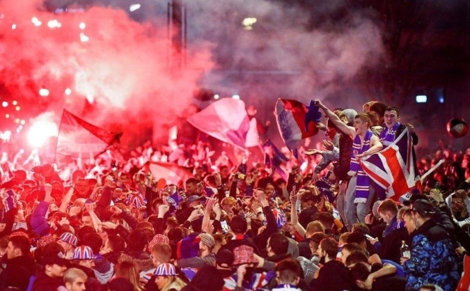 Rangers a��klad�: Bir taraftar hayat�n� kaybetti!