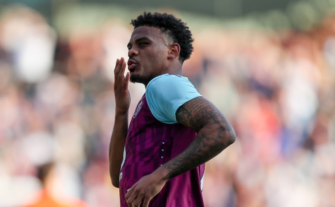 Eduard Graf'tan forvet harekat�: Lyle Foster!