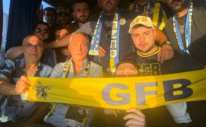 Ali Ko�, taraftarlarla deplasmana gitti!