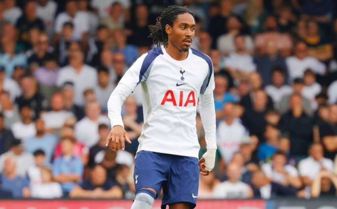 �ngiltere Milli Tak�m�'n�n ilk M�sl�man futbolcusu