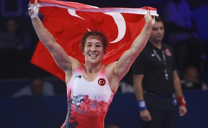 Eski milli g�re��i Yasemin Adar Yi�it, Spor Hizmetleri Genel M�d�r Yard�mc�s� oldu