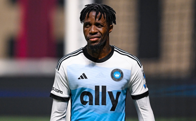 Wilfred Zaha yldzlat, ortalk kart!