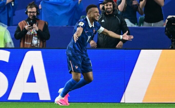 Mbappe yine sahneye ��kt�! Fransa rahat kazand�