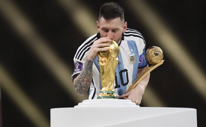 Arjantin'de milli takıma veda eden Messi için karar