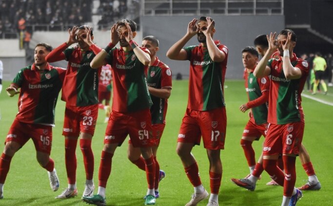 Kar��yaka, kritik Ayval�k s�nav�nda