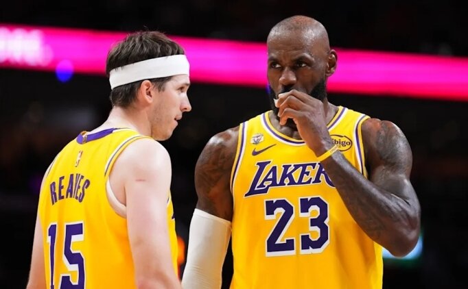 LeBron, Lakers'ta Reaves'e ne kadar alan açacağı konusunda ikilem yaşamış
