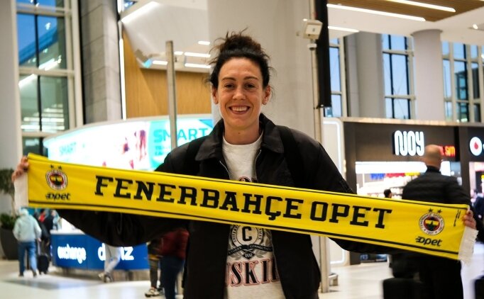 Fenerbah�e Opet'in anla�t��� Stewart, �stanbul'a geldi