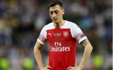 İngiltere'de gündem Mesut Özil: 'Neden oynamıyor?'